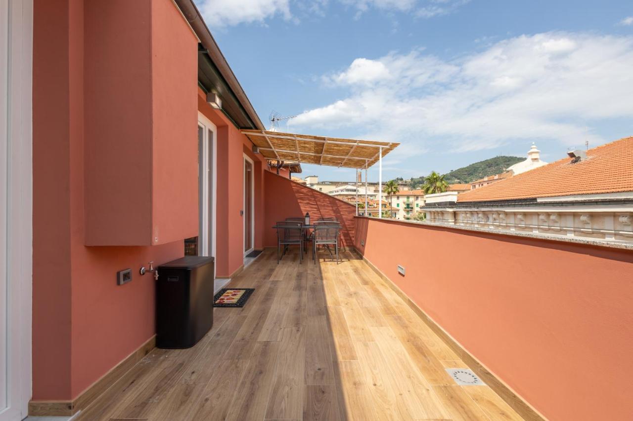 Casa Vacanza " La Rosa " Imperia Liguria Екстер'єр фото